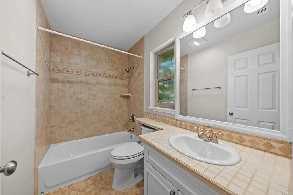 https://cdn.realtyfeed.com/cdn/127/306522856/688aa6aa3a688c91b98dbf991e41c5ed.webp