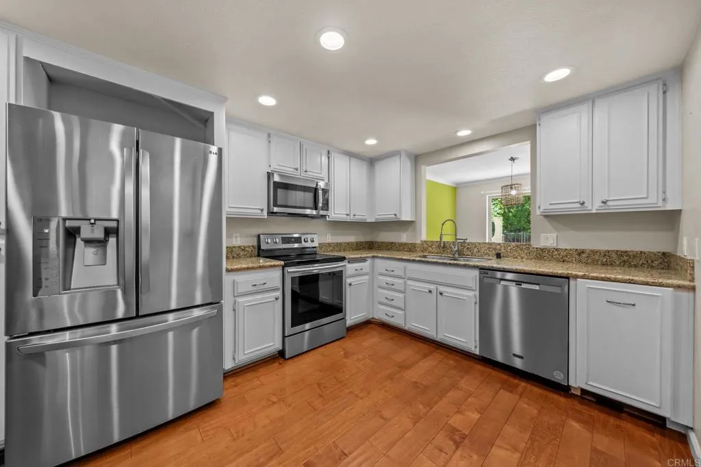 https://cdn.realtyfeed.com/cdn/127/306522856/85b9300317d5f643c1c23145e8dca4be.webp