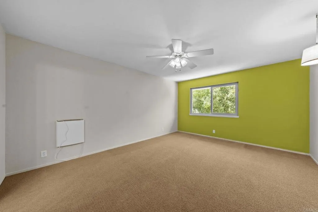 https://cdn.realtyfeed.com/cdn/127/306522856/cf7052591f4754221e086097134db1a8.webp