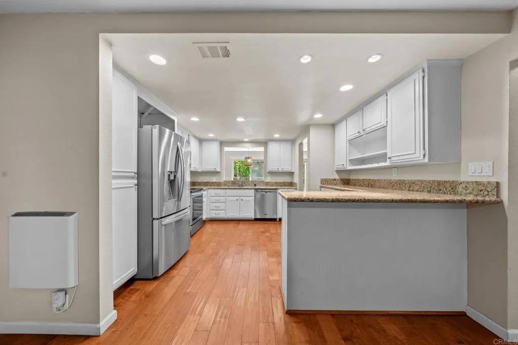 https://cdn.realtyfeed.com/cdn/127/306522856/d763590e919e92a76e16f056ea4c1741.webp