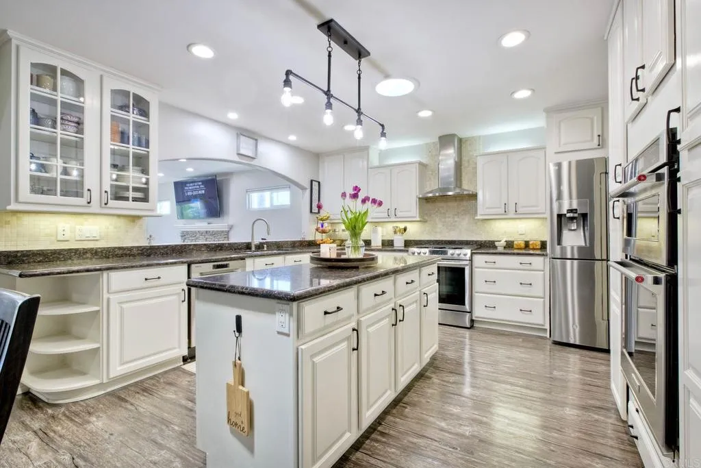 https://cdn.realtyfeed.com/cdn/127/306522857/01c0f33a445df62e47217f33613a6184.webp