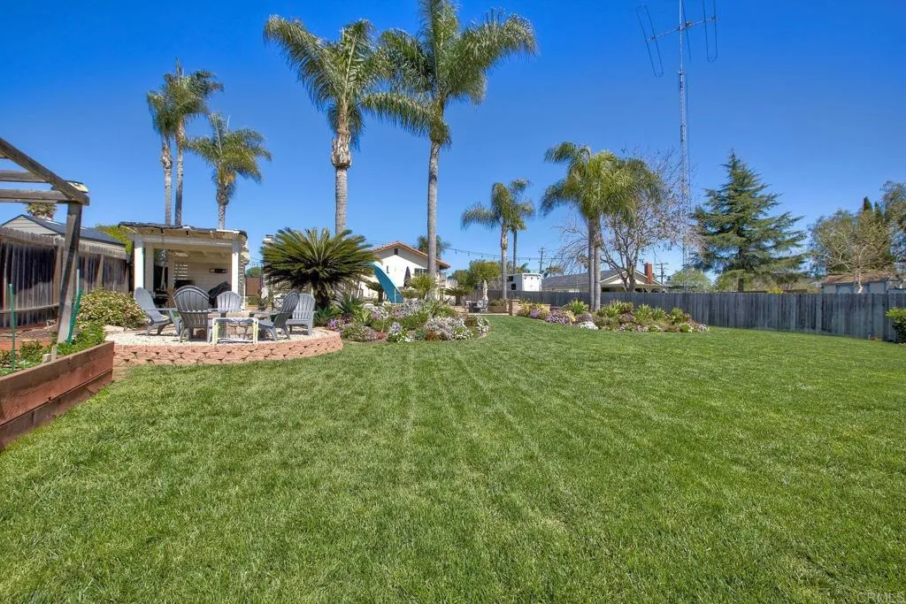 https://cdn.realtyfeed.com/cdn/127/306522857/447e2d358341fc89ff7162bbb66bf7dc.webp