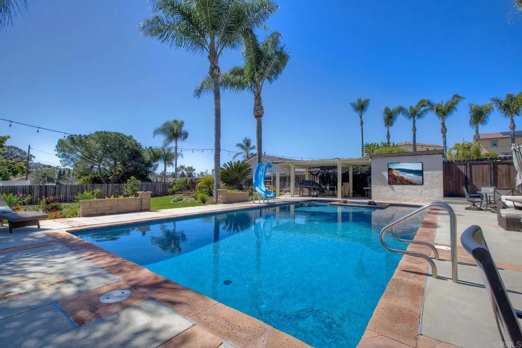 https://cdn.realtyfeed.com/cdn/127/306522857/669e306a116a8dc107962aed6743f9e5.webp