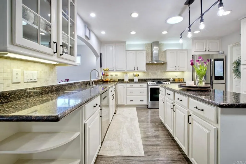 https://cdn.realtyfeed.com/cdn/127/306522857/76799bf64699ab4f6a39c4078dad7e01.webp