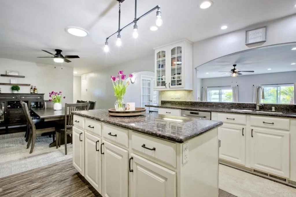 https://cdn.realtyfeed.com/cdn/127/306522857/8b3568a7a15577b27e3804ca27646a71.webp