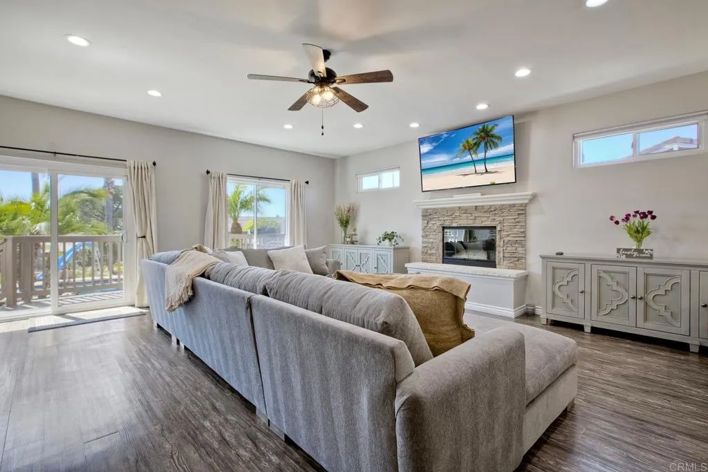 https://cdn.realtyfeed.com/cdn/127/306522857/e7ef93634509ae26b5015fe92e216330.webp