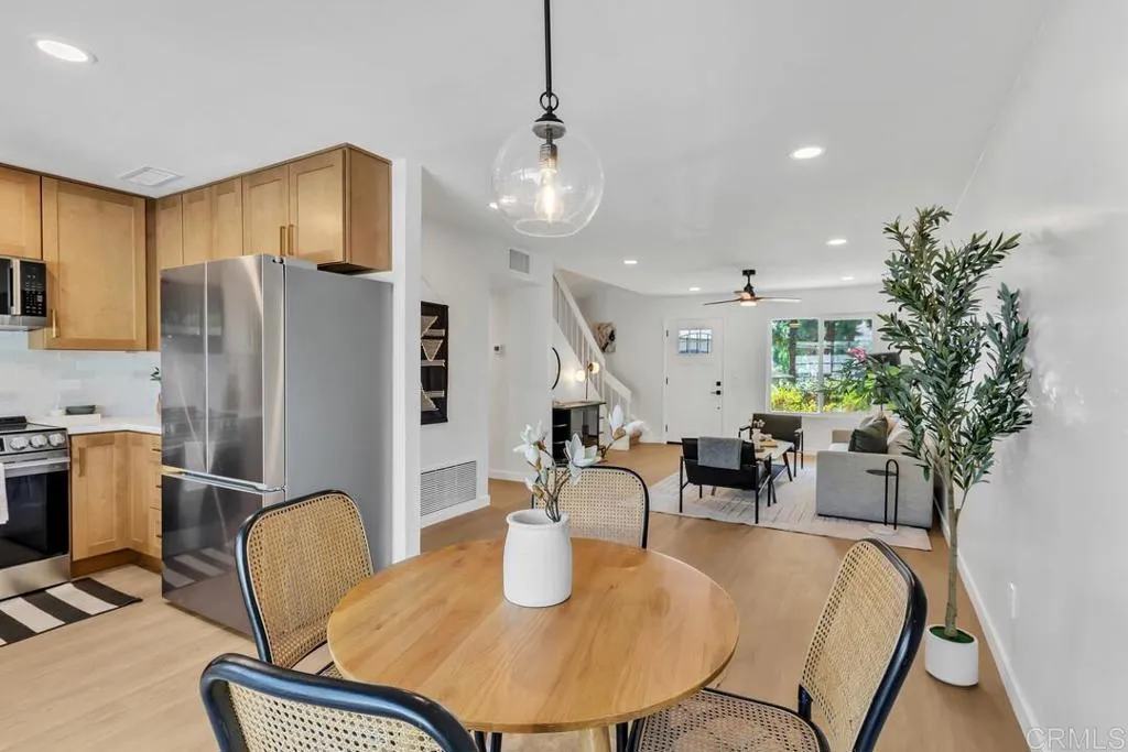 https://cdn.realtyfeed.com/cdn/127/306522888/9aa81639470b7ed105c4d372895dfed7.webp