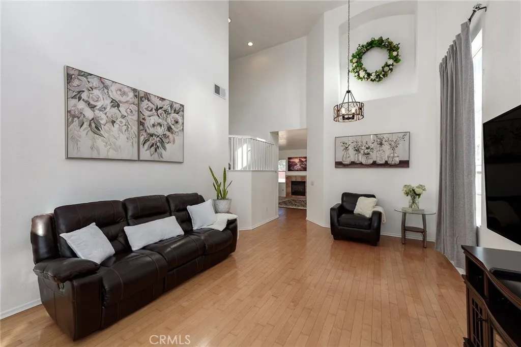 https://cdn.realtyfeed.com/cdn/127/306522949/db8decad68dfda1fa0101ab6245a031a.webp