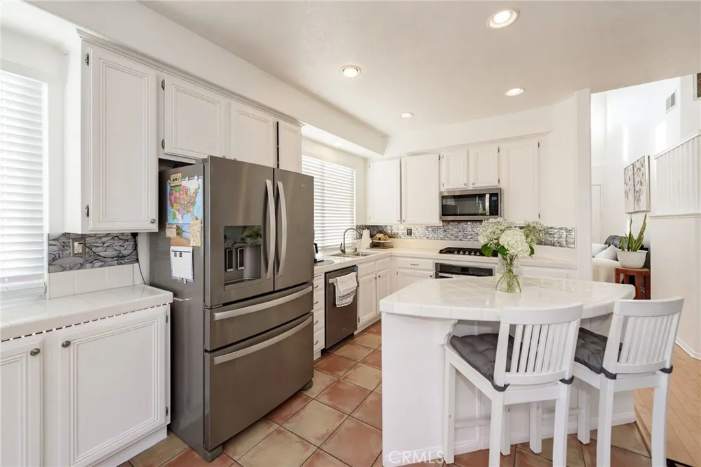 https://cdn.realtyfeed.com/cdn/127/306522949/e7f8d1852d2ae7510b05087e7fa1612d.webp