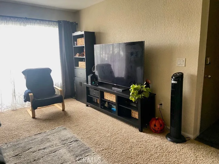 https://cdn.realtyfeed.com/cdn/127/306522954/db5c9277979731e80b6133e25c6a5ae3.webp