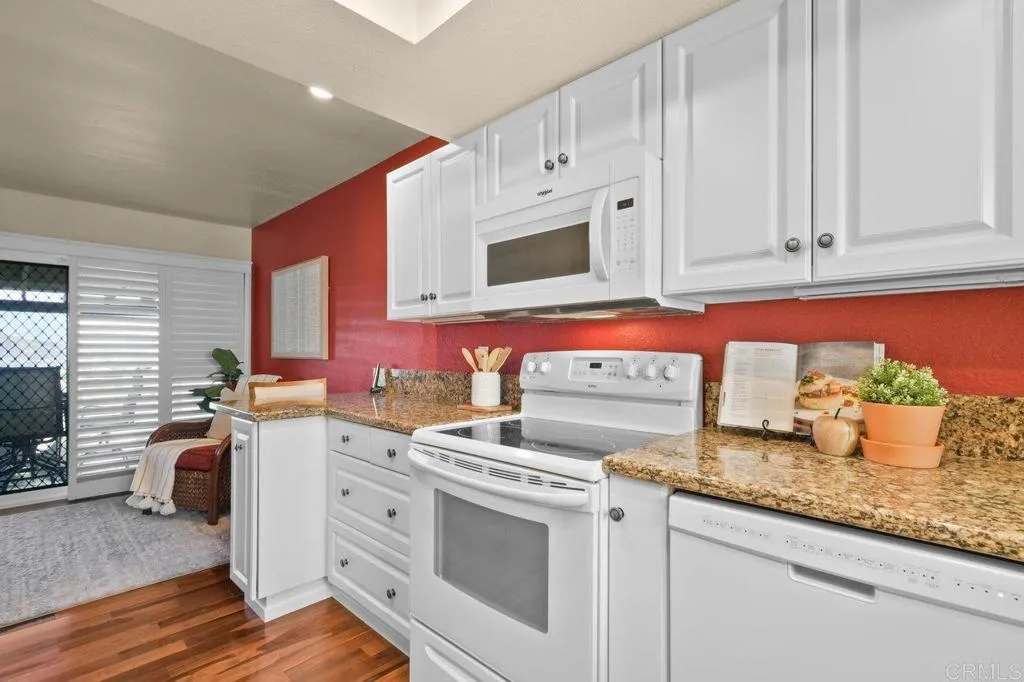 https://cdn.realtyfeed.com/cdn/127/306522958/8cfeb5791c13b2995116b480b8c4e3b8.webp