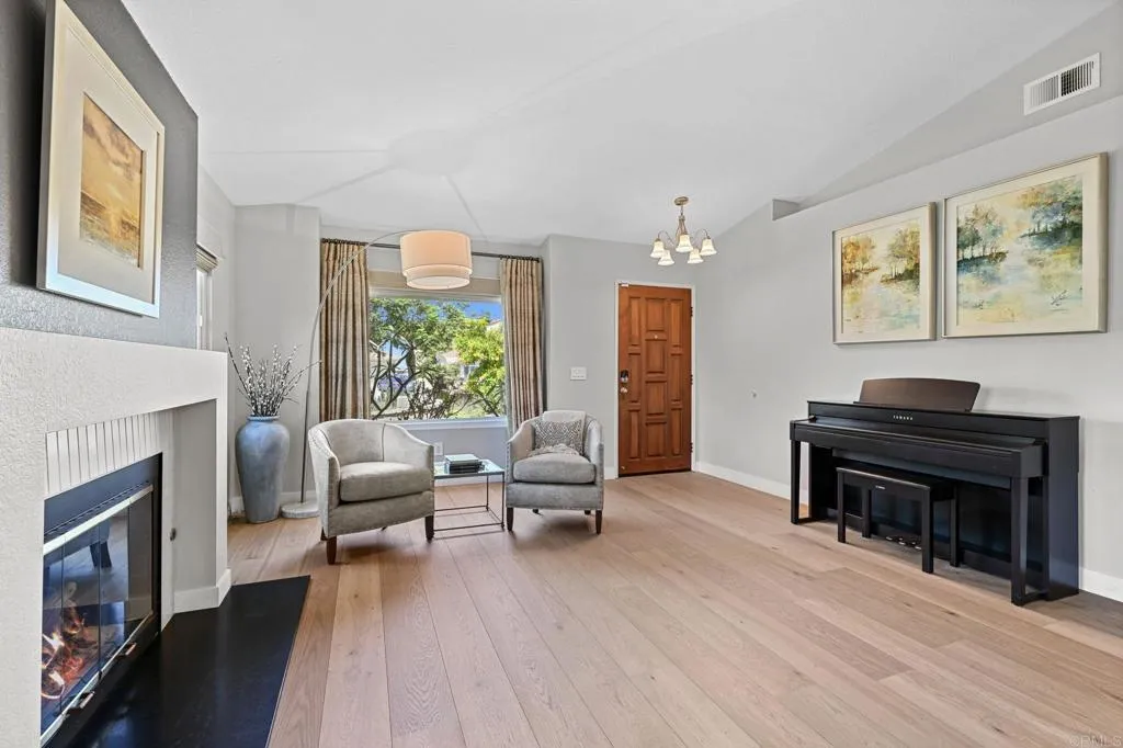https://cdn.realtyfeed.com/cdn/127/306522963/0d471029a3edc49662910976871207c5.webp