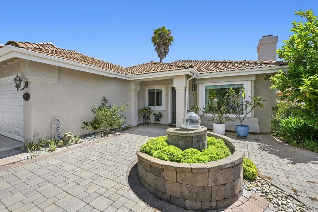 https://cdn.realtyfeed.com/cdn/127/306522963/8c36a5ce5574dfec88822a75d47c33a4.webp