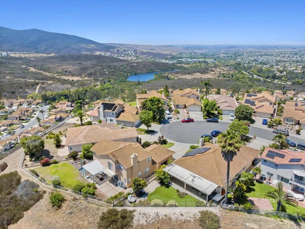 https://cdn.realtyfeed.com/cdn/127/306522963/fbb6543567d4c908492f3783011808cd.webp