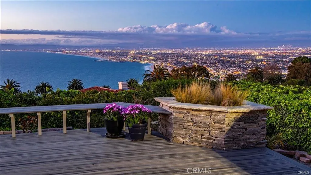Palos Verdes Estates, CA 90274