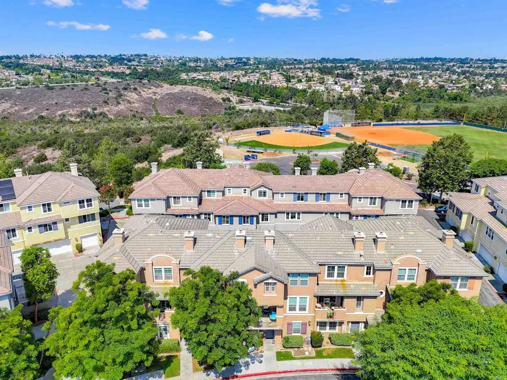 https://cdn.realtyfeed.com/cdn/127/306523011/0ea920a47afce68664ed231d52b2bccc.webp