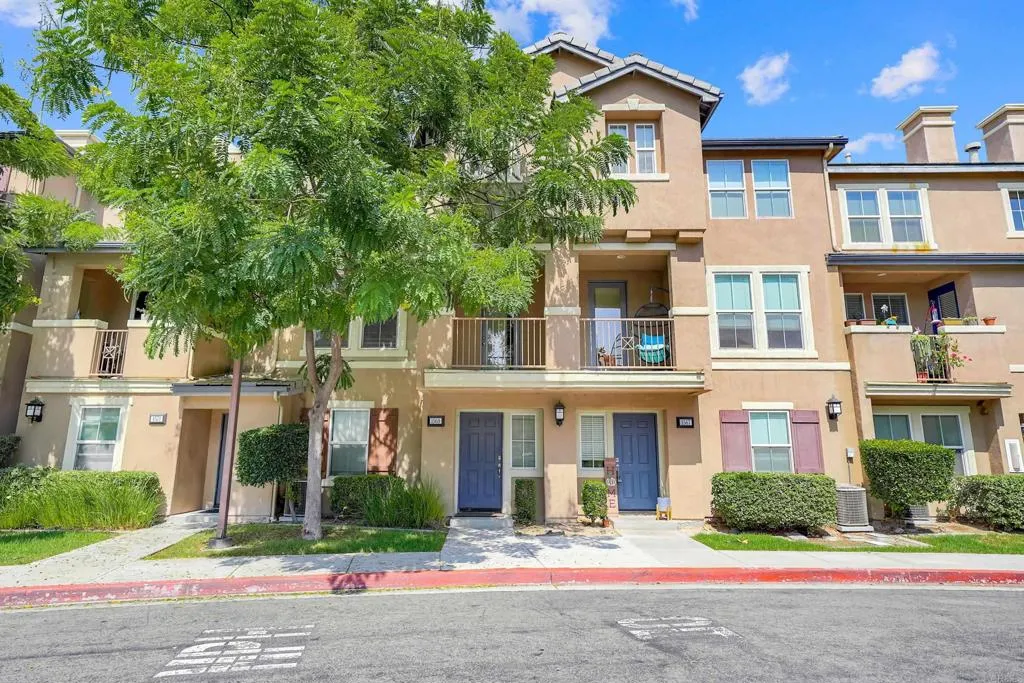 https://cdn.realtyfeed.com/cdn/127/306523011/3ceeb1ab55d379c3d3a555f23c3dfd41.webp