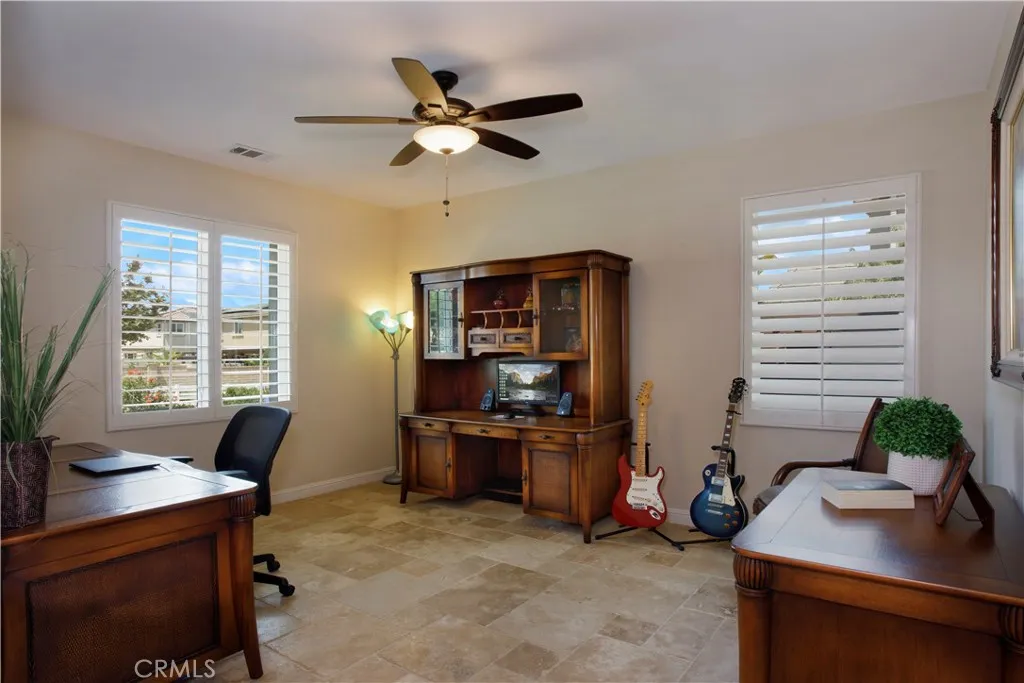 https://cdn.realtyfeed.com/cdn/127/306523012/eaac7aadb99e167ff2c6a115131b281d.webp