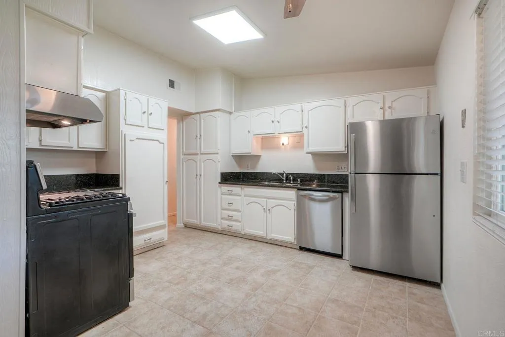 https://cdn.realtyfeed.com/cdn/127/306523040/8f8d2c509394a6c371b2582c5f13c28c.webp