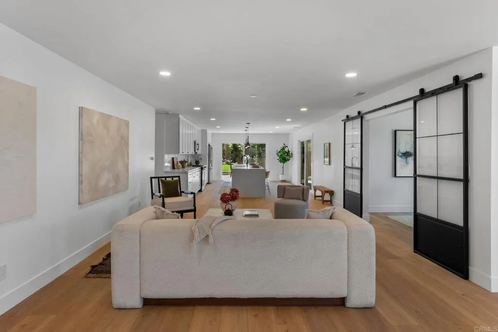 https://cdn.realtyfeed.com/cdn/127/306523046/358417dd5a1e60a17fba67961f210d39.webp