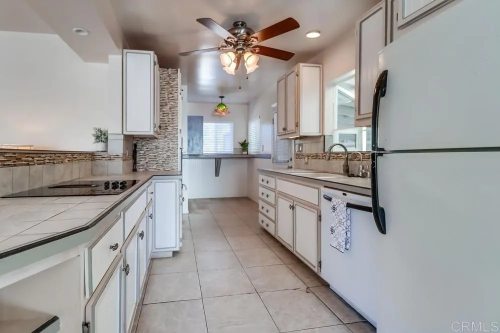 https://cdn.realtyfeed.com/cdn/127/306523056/16b209d196e2a3c9b32911b6e1b9602d.webp