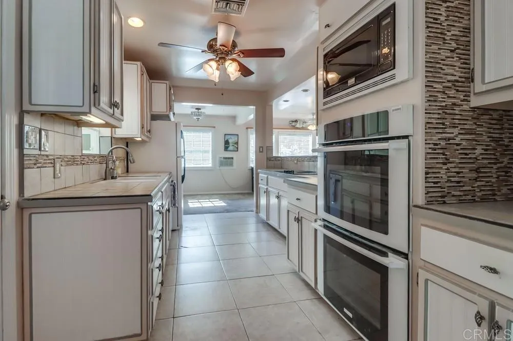 https://cdn.realtyfeed.com/cdn/127/306523056/d4c127c923a41811d5cbb7f36e412062.webp