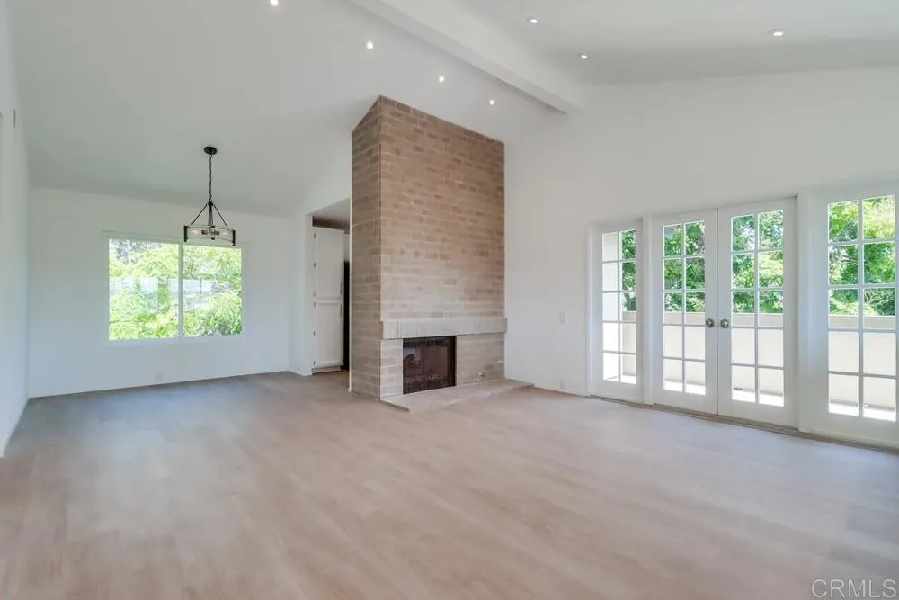 https://cdn.realtyfeed.com/cdn/127/306523066/0ab610a2b95d48d44743add7b8fdccb4.webp