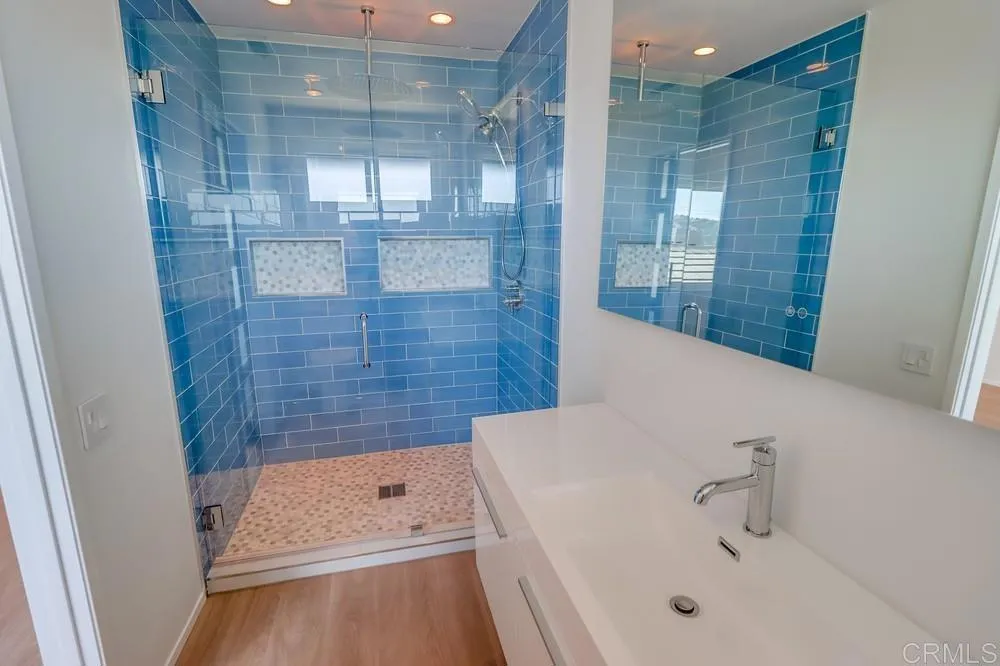 https://cdn.realtyfeed.com/cdn/127/306523066/1af037c7fc87a21298645509c6da0c80.webp