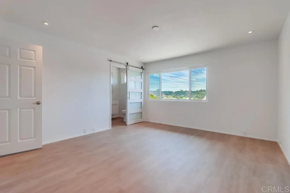 https://cdn.realtyfeed.com/cdn/127/306523066/4a95487f26c9926338068d7dac1f4b1d.webp