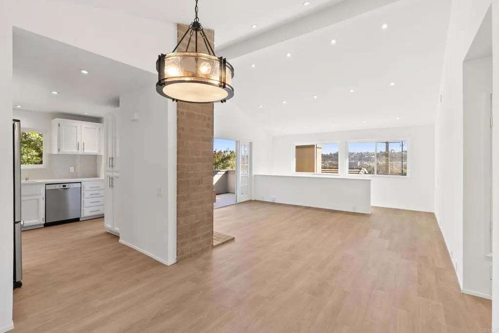 Photo #9: PTP2506349 Listing: Photo #9