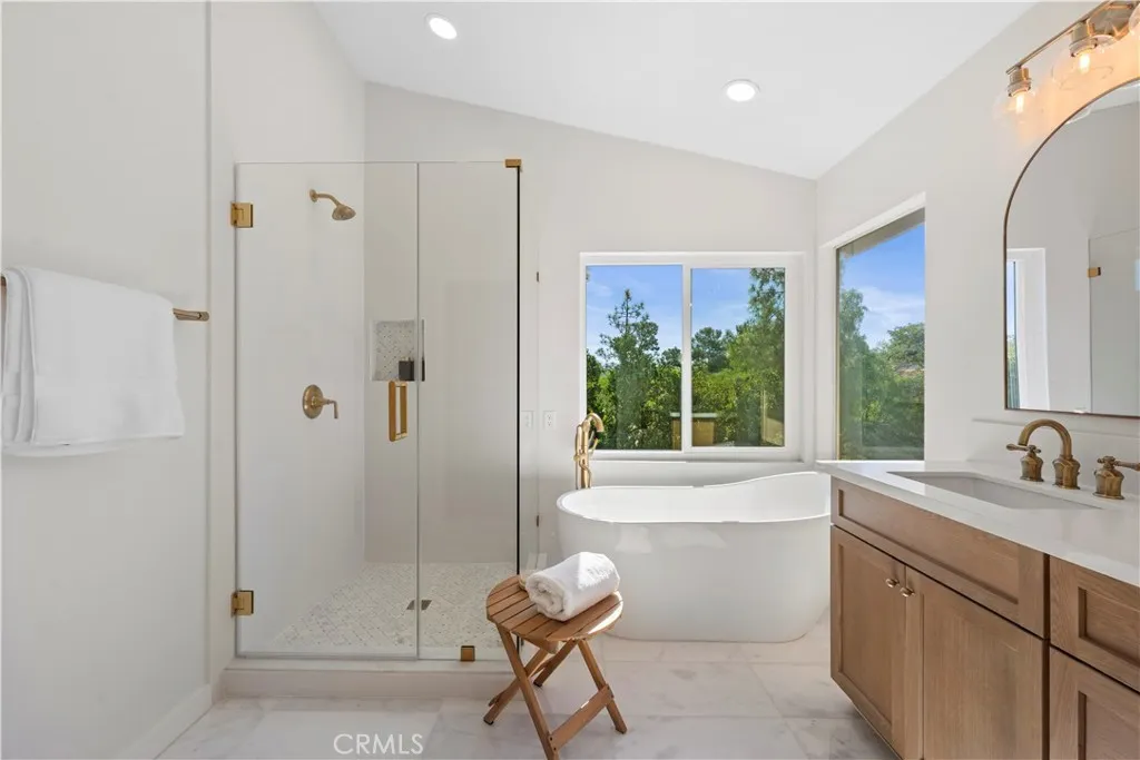 https://cdn.realtyfeed.com/cdn/127/306523067/5f86190d9845bb5bd6dd1712af1aee9e.webp