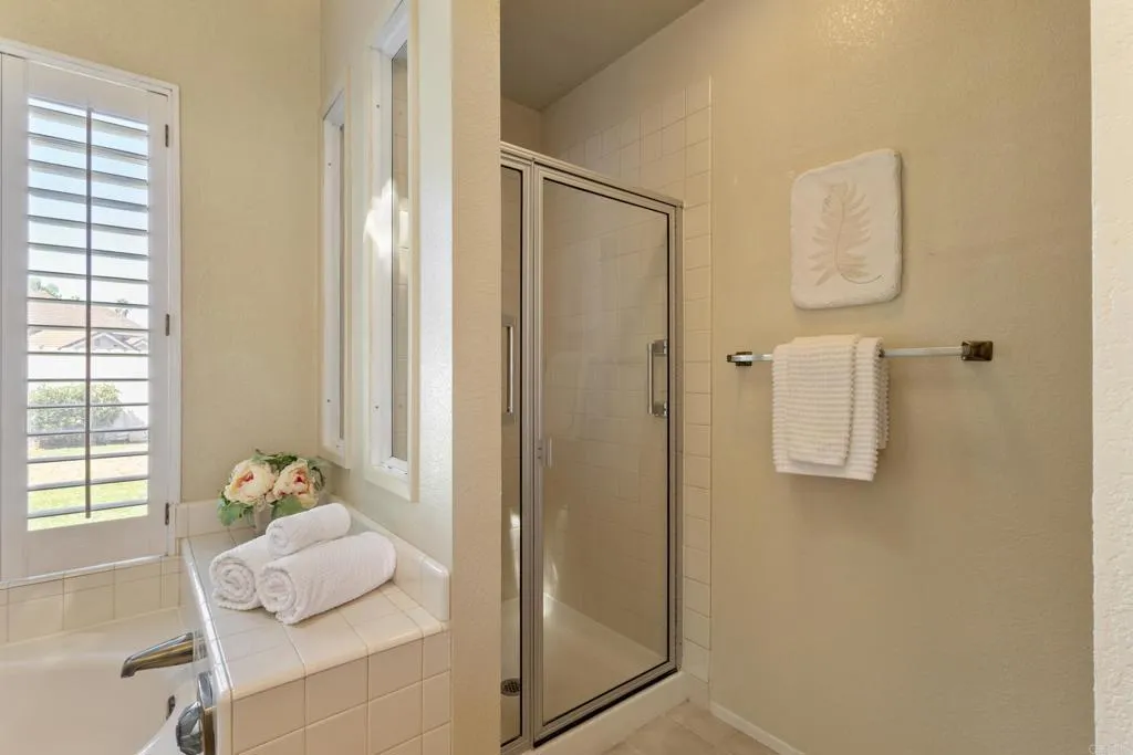 https://cdn.realtyfeed.com/cdn/127/306523113/12bf57e38899592a95c6e5ba5a4e2859.webp