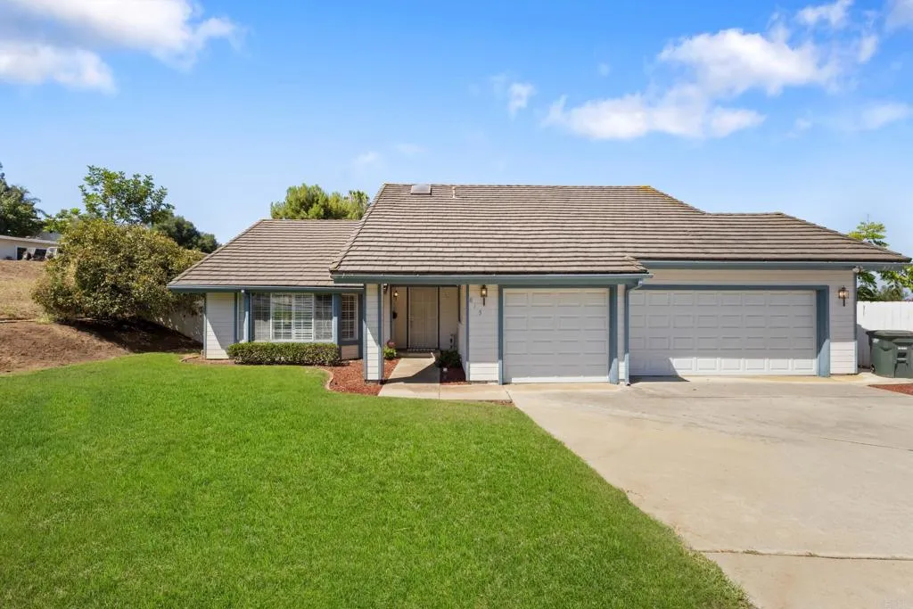 https://cdn.realtyfeed.com/cdn/127/306523113/a9103a0877749005431e3e20123907eb.webp