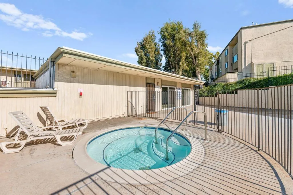 https://cdn.realtyfeed.com/cdn/127/306523117/8376caf6a092dae59491f523ada51c06.webp