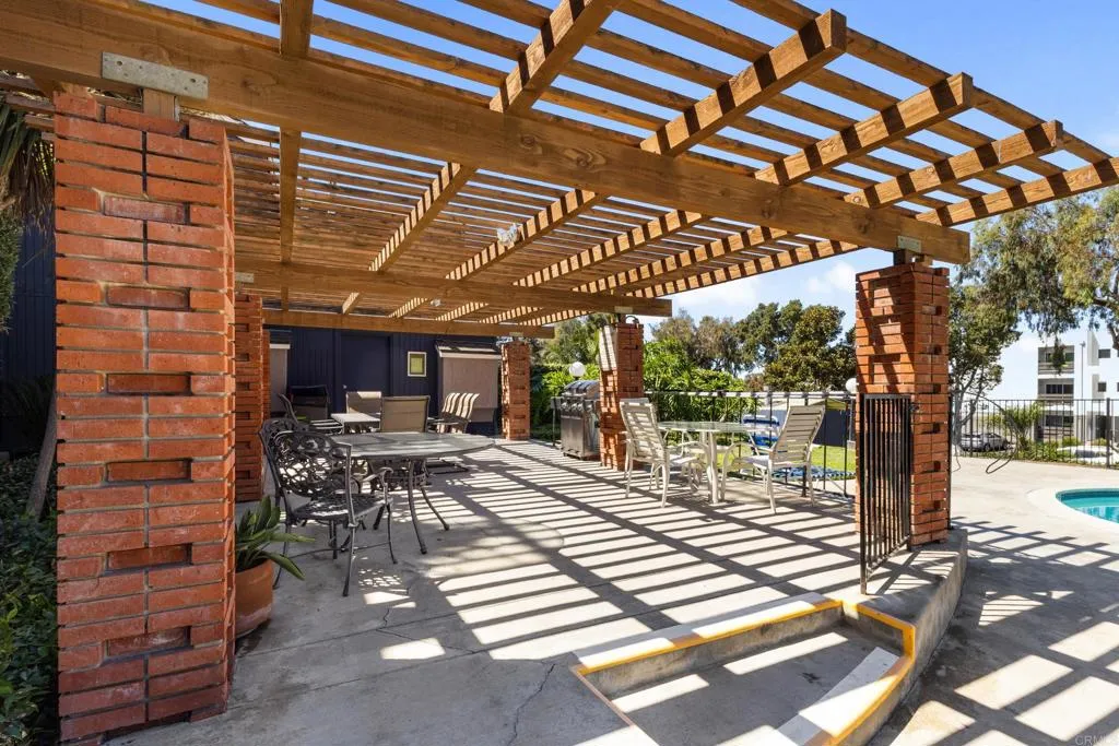 https://cdn.realtyfeed.com/cdn/127/306523140/8e83041cef93f21afe0d2f29f9e59178.webp