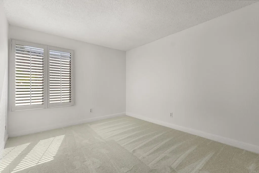 https://cdn.realtyfeed.com/cdn/127/306523140/9b00e924870de80ccf059bc3e78fe67c.webp