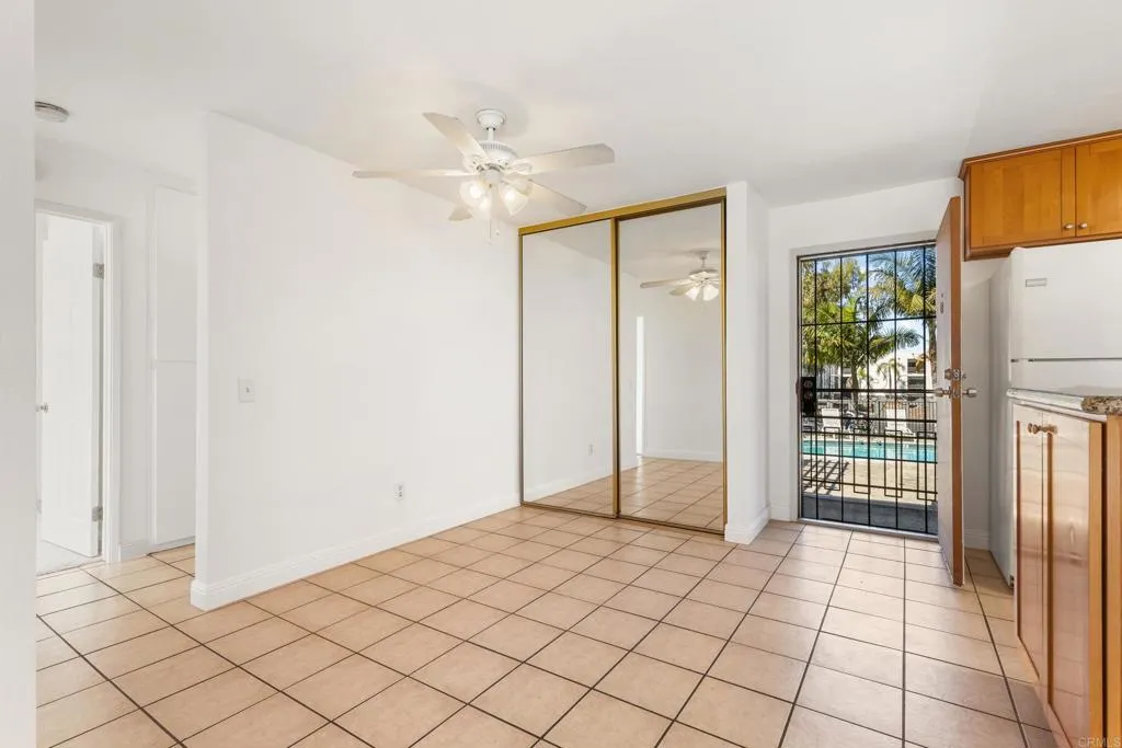 https://cdn.realtyfeed.com/cdn/127/306523140/ea2ce8d17be2796505818fb5299c653e.webp
