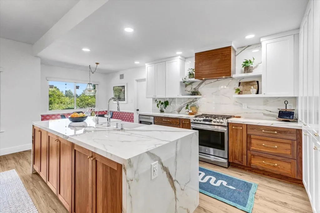https://cdn.realtyfeed.com/cdn/127/306523146/47269c9fc4950e0090b0031bb2d48563.webp