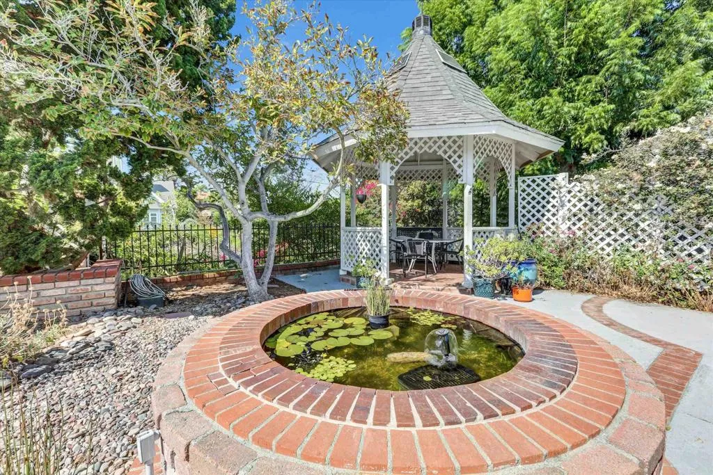 https://cdn.realtyfeed.com/cdn/127/306523146/4731bce04b9608e249035ce74cfc75e3.webp