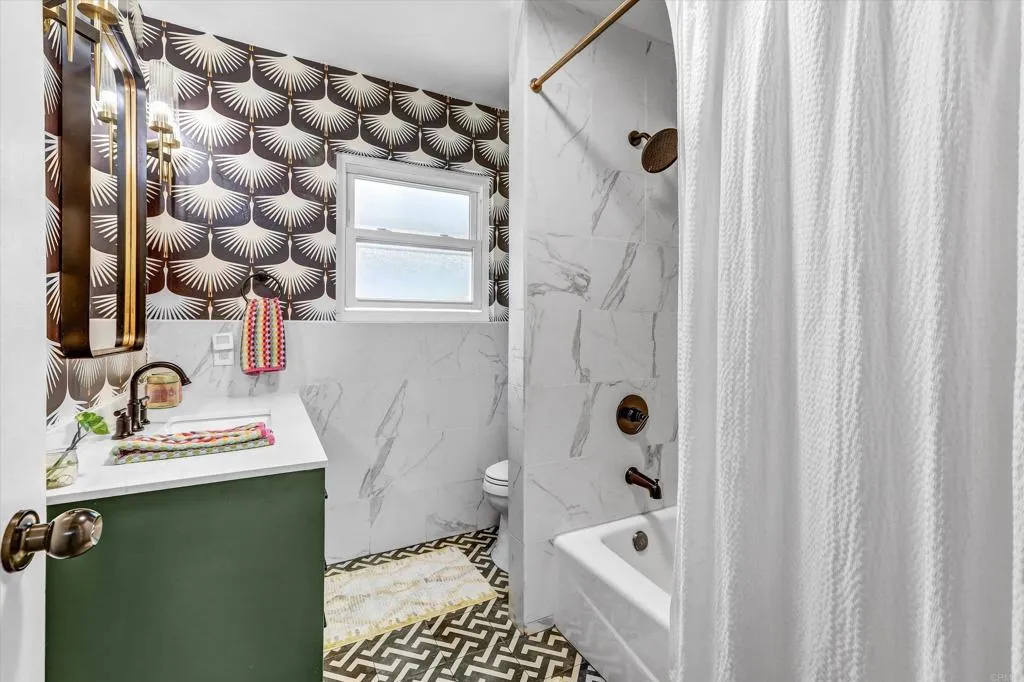 https://cdn.realtyfeed.com/cdn/127/306523146/5cbd93e2466ab6d7a5e62c52328196ae.webp