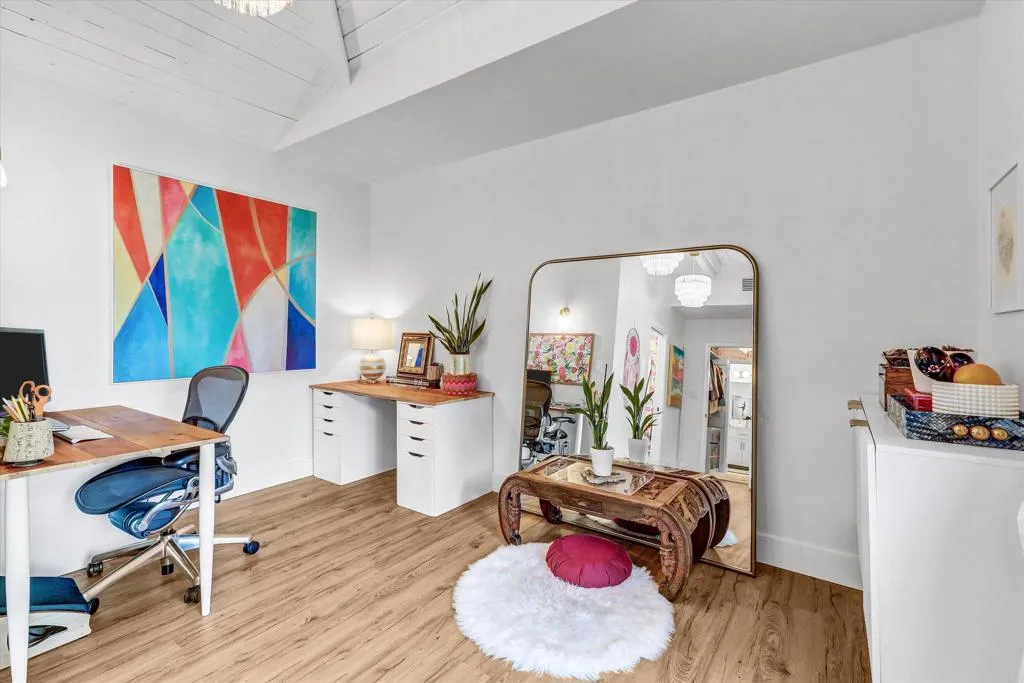 https://cdn.realtyfeed.com/cdn/127/306523146/8c67b91c17f650d9db00d3732f1ed441.webp