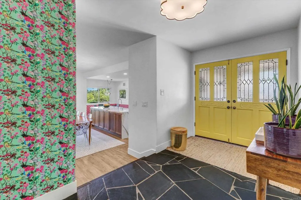 https://cdn.realtyfeed.com/cdn/127/306523146/b62c1a4e3ac190a7efc7da050c069641.webp