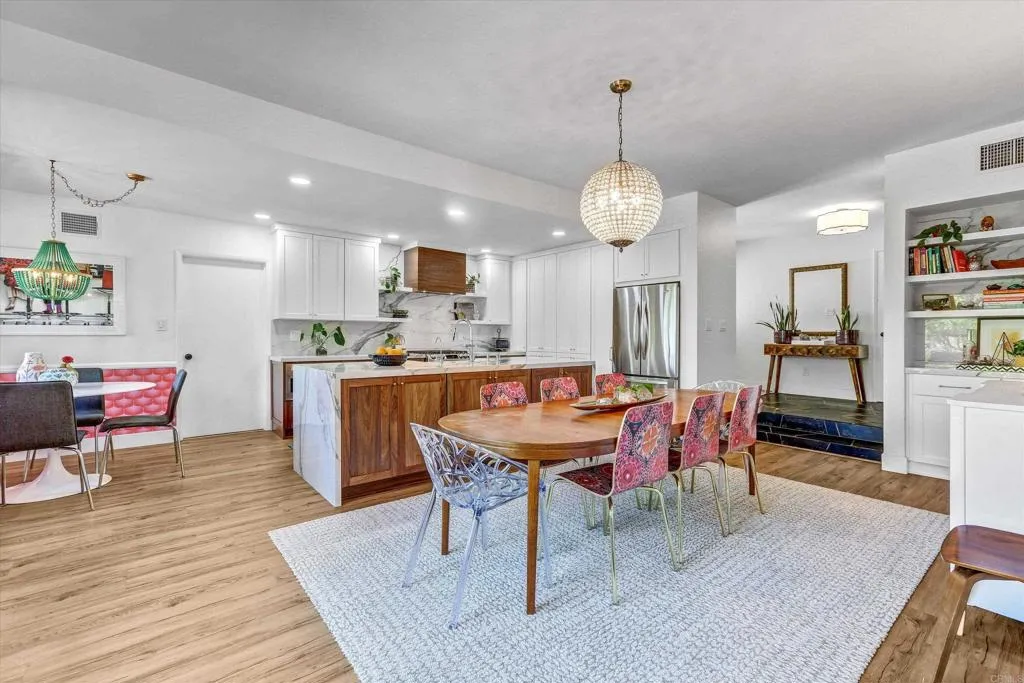 https://cdn.realtyfeed.com/cdn/127/306523146/d12140b501de3ddb724e4b263e6e1002.webp