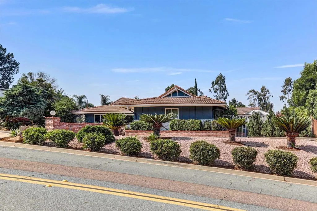 https://cdn.realtyfeed.com/cdn/127/306523146/eb44d988b3d9af2d3955102934072e9a.webp