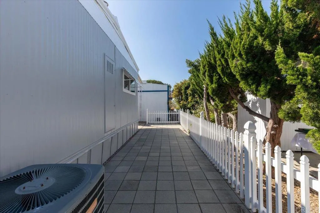 https://cdn.realtyfeed.com/cdn/127/306523179/a7349dee626a2ea440aba1acdf08927d.webp