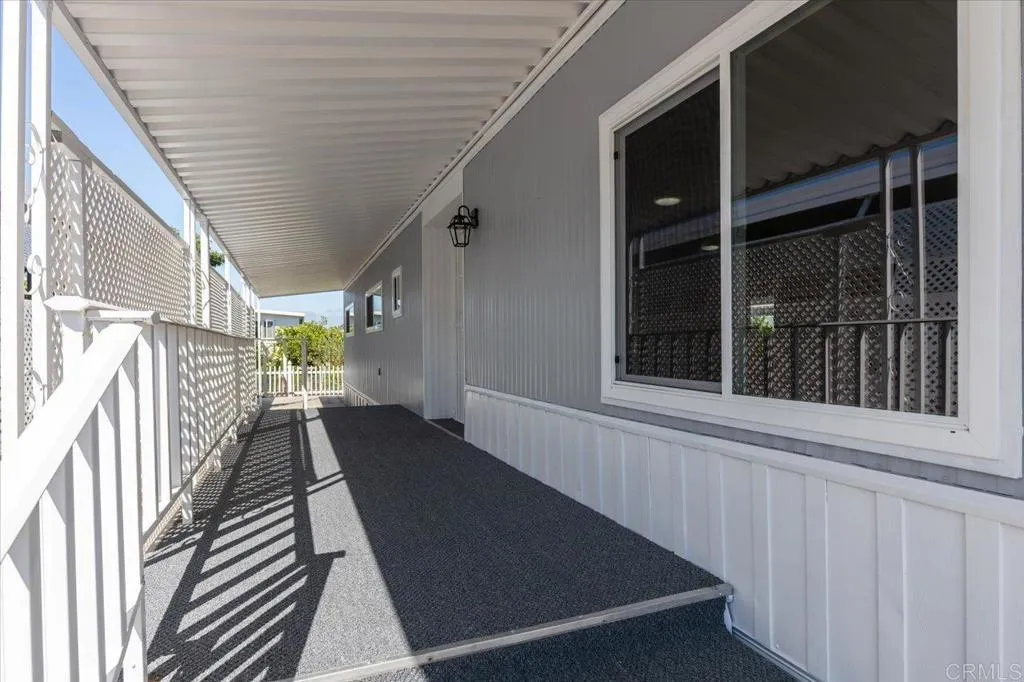 https://cdn.realtyfeed.com/cdn/127/306523179/b22b6882282e487162513ab71b6400d9.webp