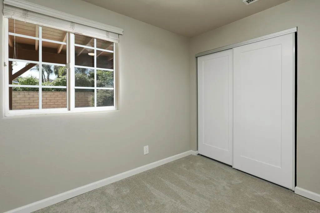https://cdn.realtyfeed.com/cdn/127/306523210/1aaee0275a62759ac7a192c24d21d156.webp