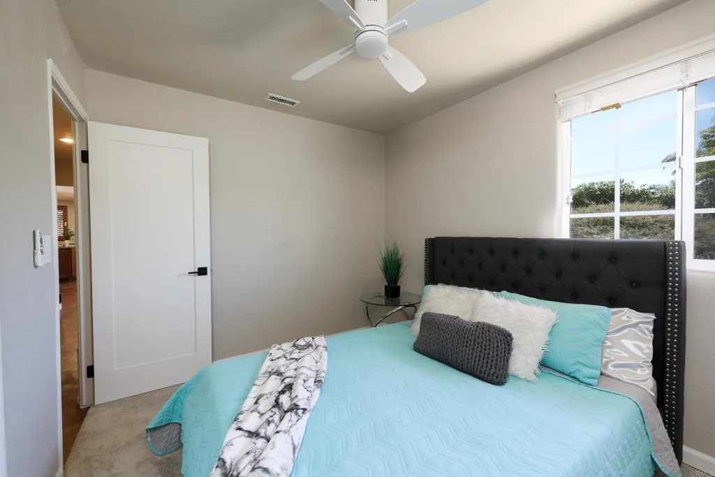 https://cdn.realtyfeed.com/cdn/127/306523210/1bffcd0fb3689f1b6abc2696780aa1db.webp