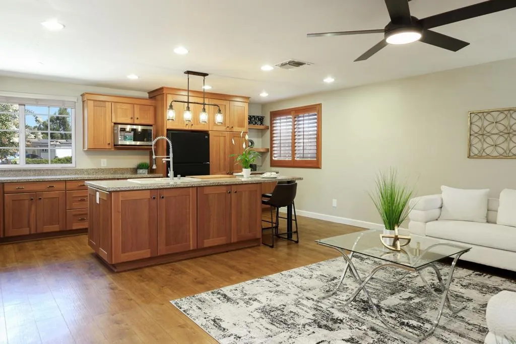 https://cdn.realtyfeed.com/cdn/127/306523210/1c5fce340dd21c5b38931dd07a8c603f.webp