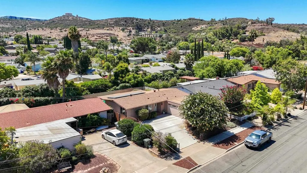 https://cdn.realtyfeed.com/cdn/127/306523210/32a481d58869c6c71fdeefa3668d3f0d.webp